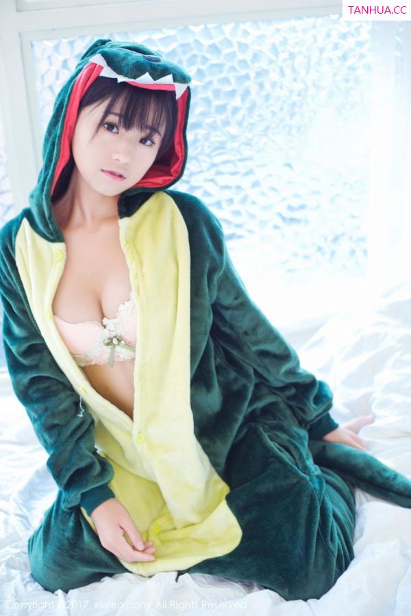 Kely香香  稚气未脱仓井优香 小恐龙睡袍比基尼第42张图片